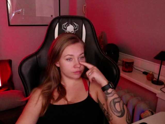 hollyBB