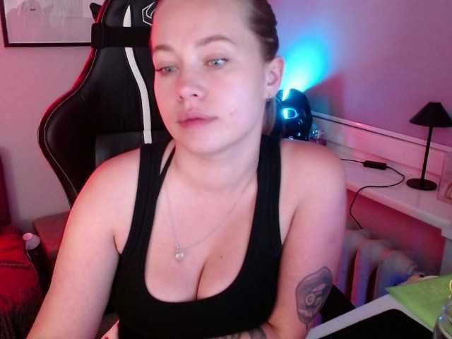 hollyBB
