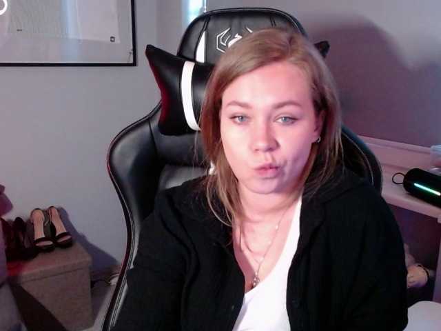 hollyBB