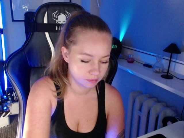 hollyBB