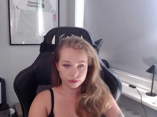 hollyBB