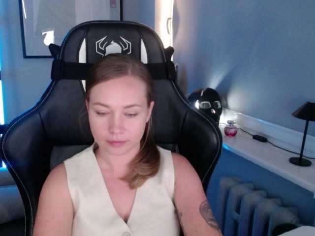 hollyBB
