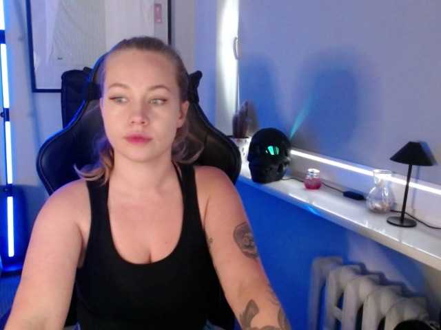 hollyBB