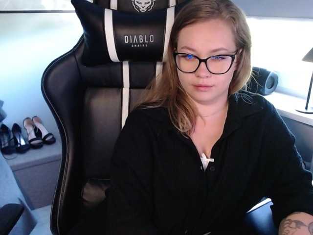 hollyBB