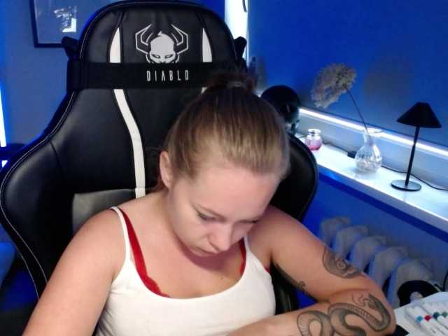hollyBB