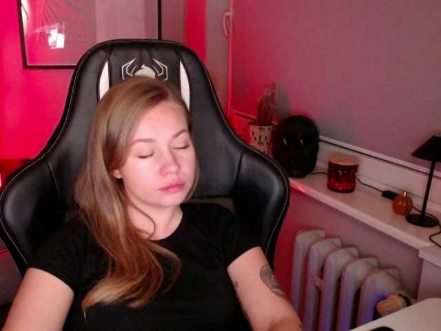 hollyBB live cam on BongaCams