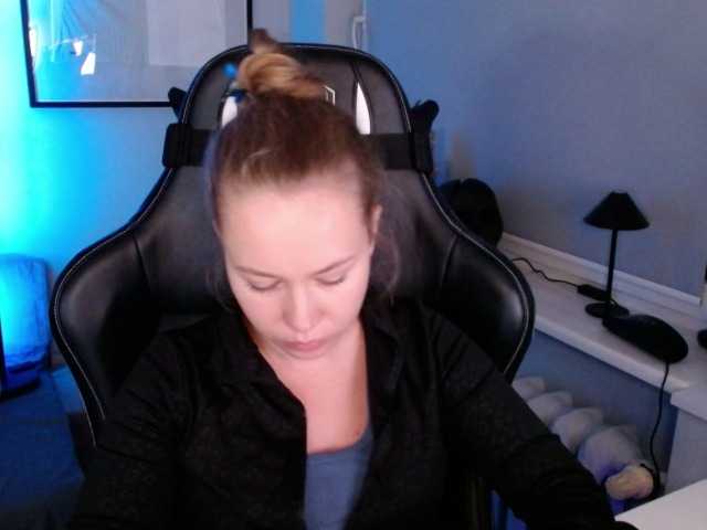 hollyBB