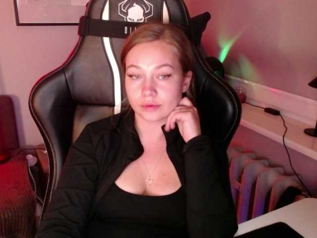 hollyBB