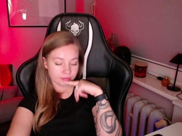 hollyBB