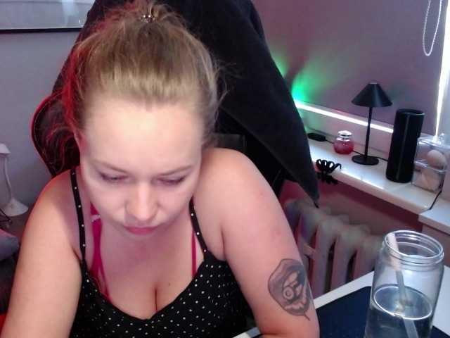hollyBB