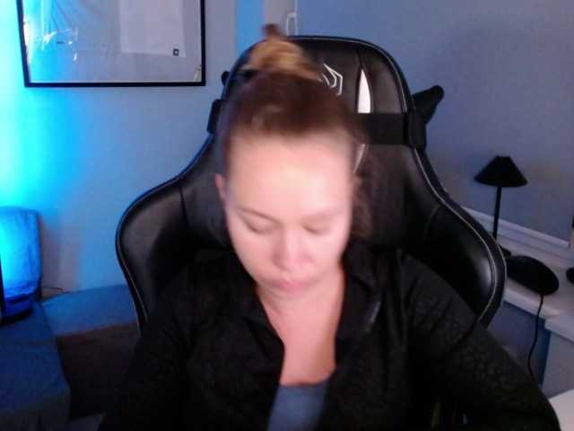 hollyBB