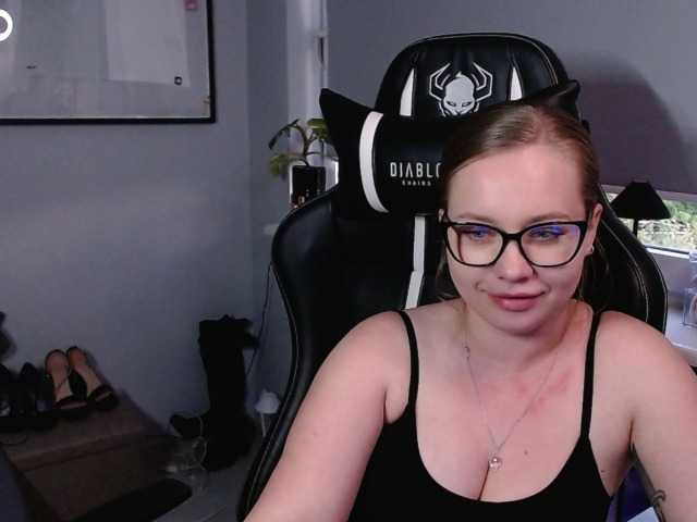 hollyBB