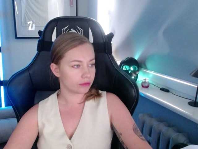 hollyBB live cam on BongaCams