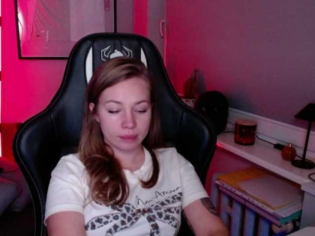 hollyBB live cam on BongaCams