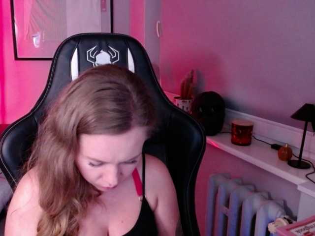 hollyBB live cam on BongaCams