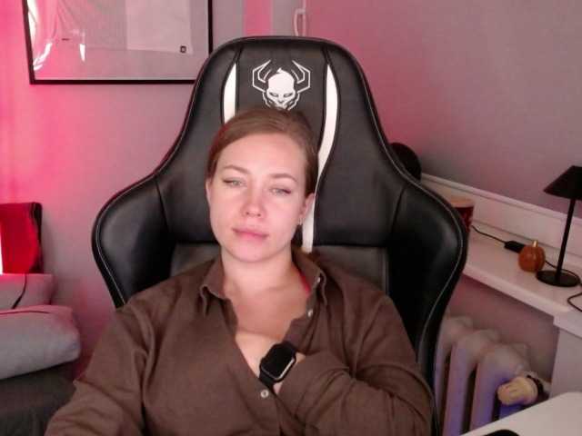 hollyBB live cam on BongaCams