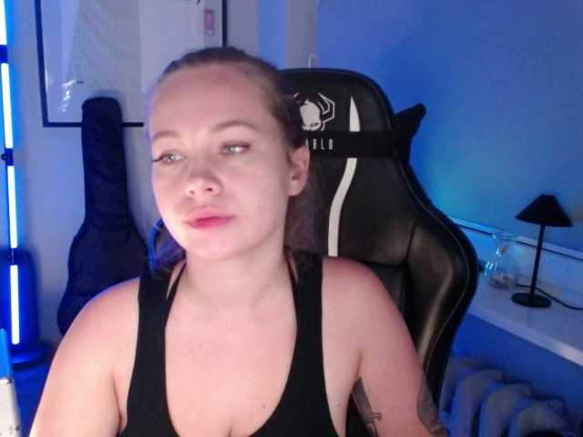 hollyBB