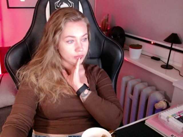 hollyBB