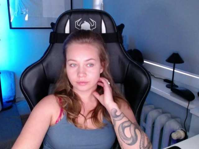 hollyBB