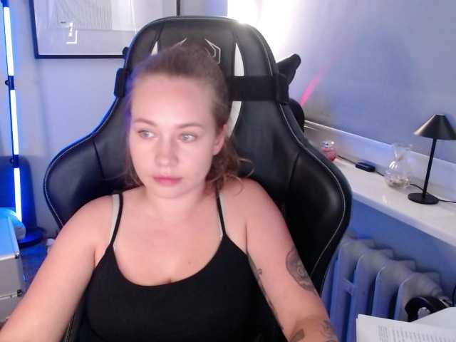 hollyBB