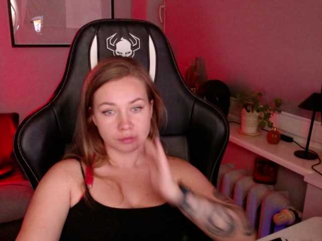 hollyBB