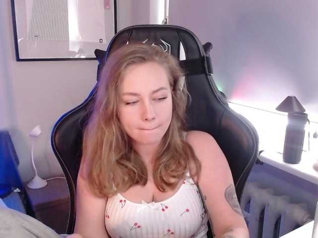 hollyBB