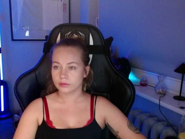 hollyBB