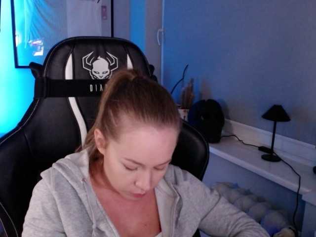 hollyBB