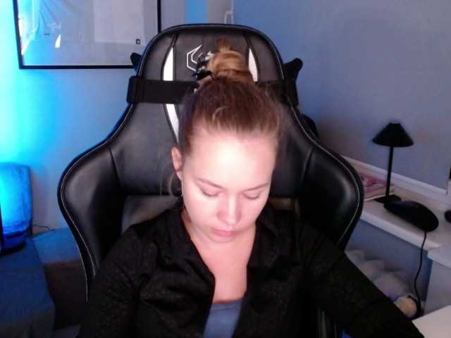hollyBB