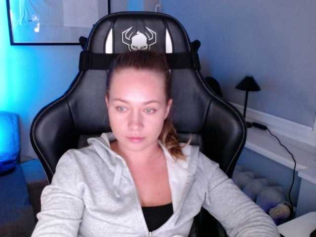 hollyBB
