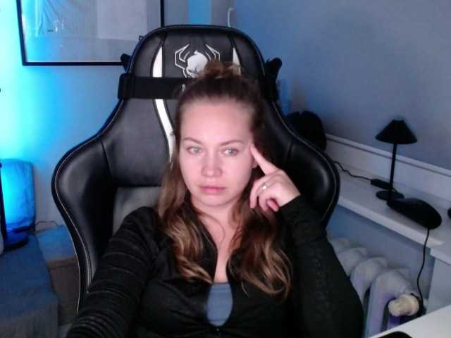 hollyBB