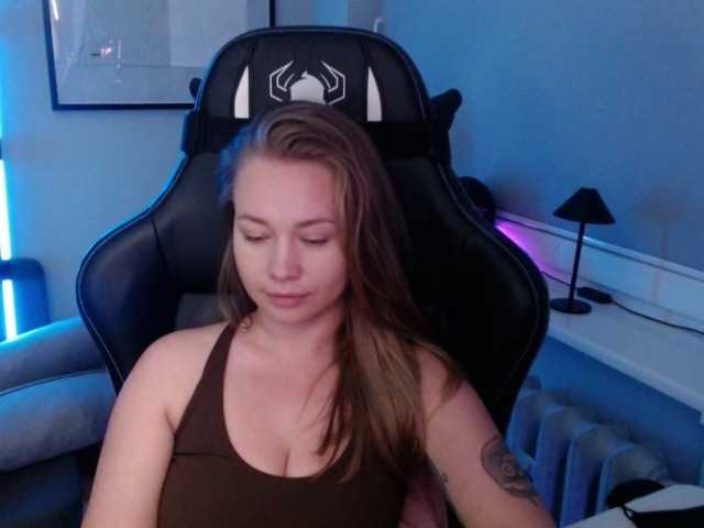 hollyBB live cam on BongaCams