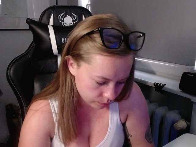 hollyBB