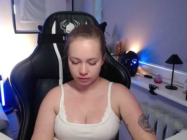 hollyBB