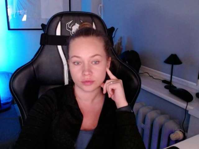 hollyBB