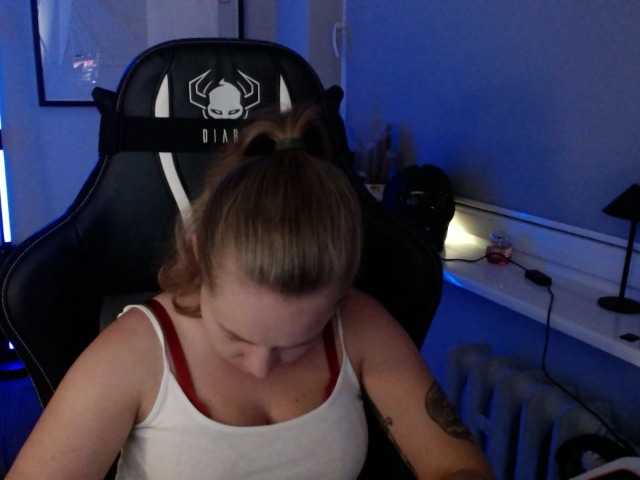 hollyBB