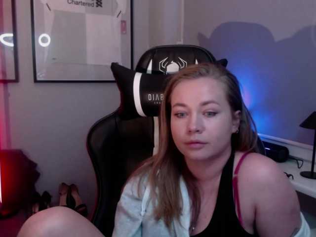 hollyBB