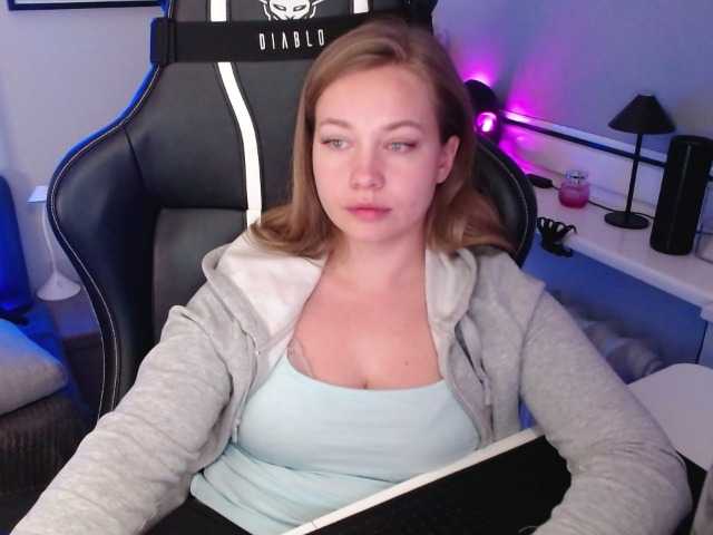 hollyBB
