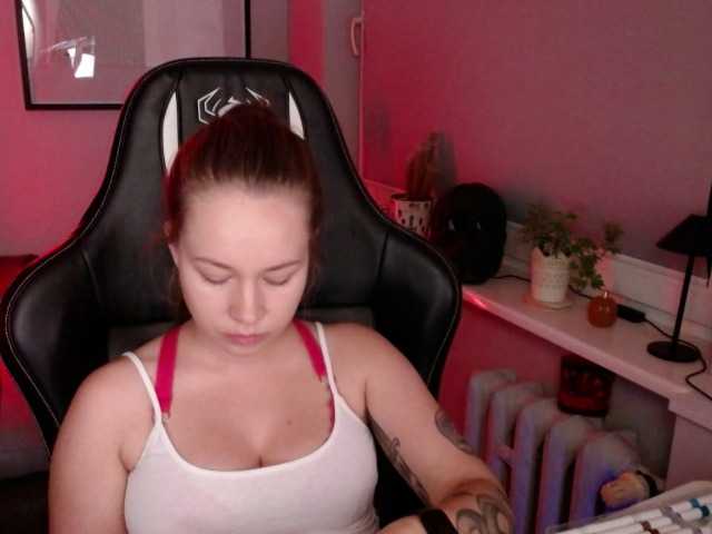 hollyBB live cam on BongaCams