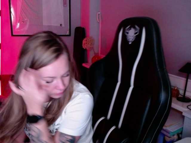 hollyBB live cam on BongaCams