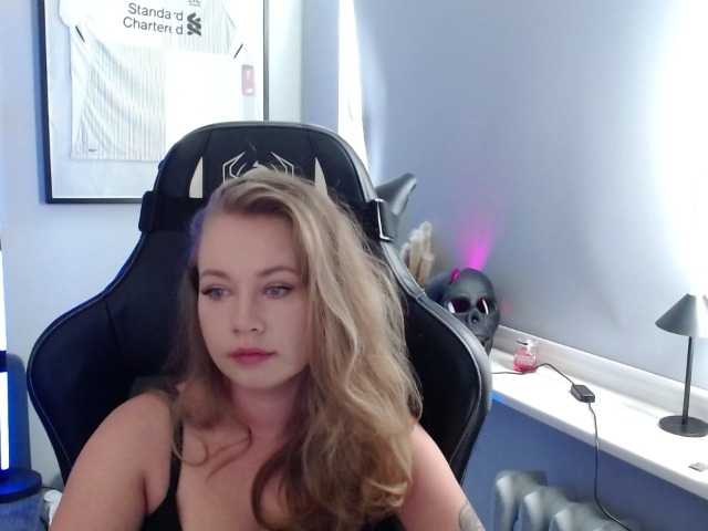hollyBB