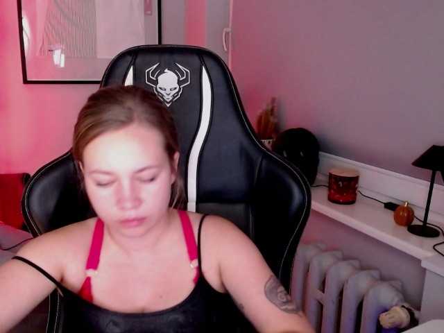 hollyBB live cam on BongaCams