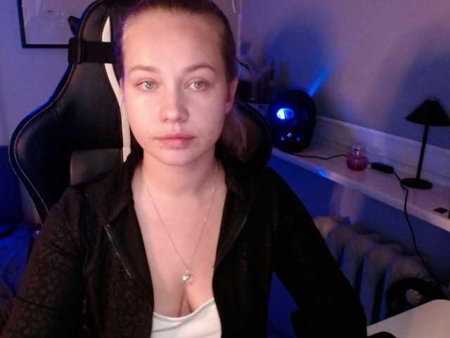 hollyBB