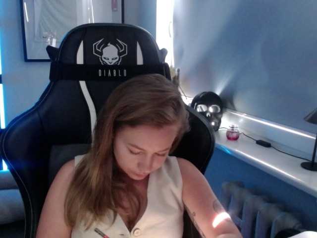 hollyBB live cam on BongaCams
