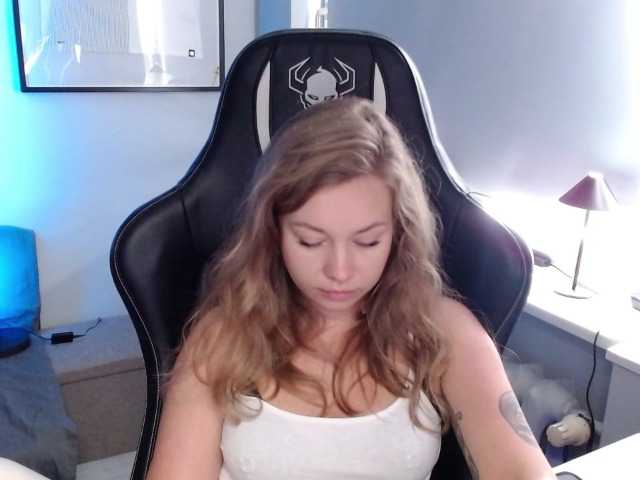 hollyBB