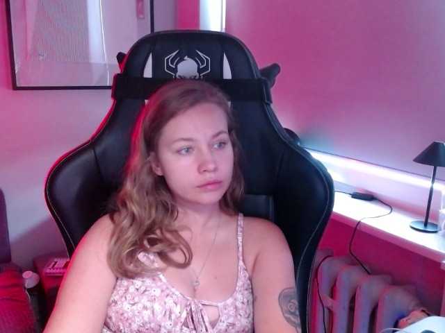 hollyBB live cam on BongaCams