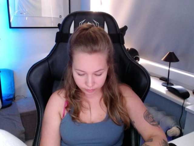 hollyBB