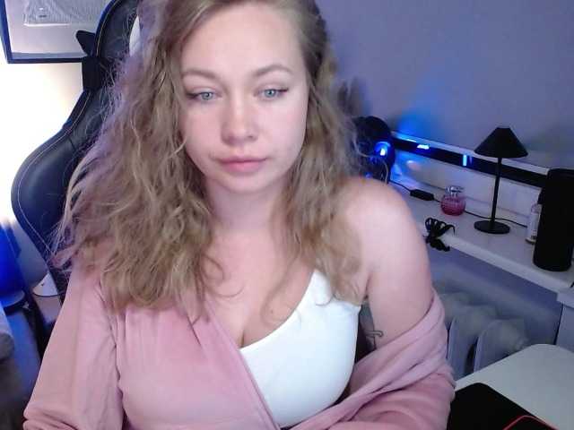 hollyBB live cam on BongaCams