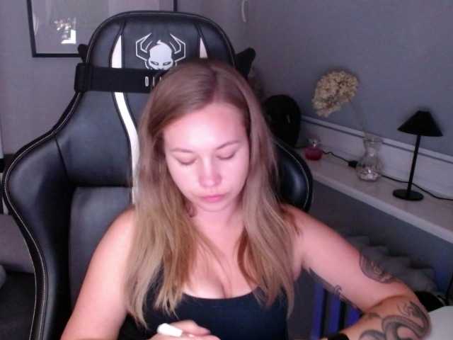 hollyBB