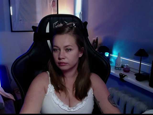 hollyBB live cam on BongaCams